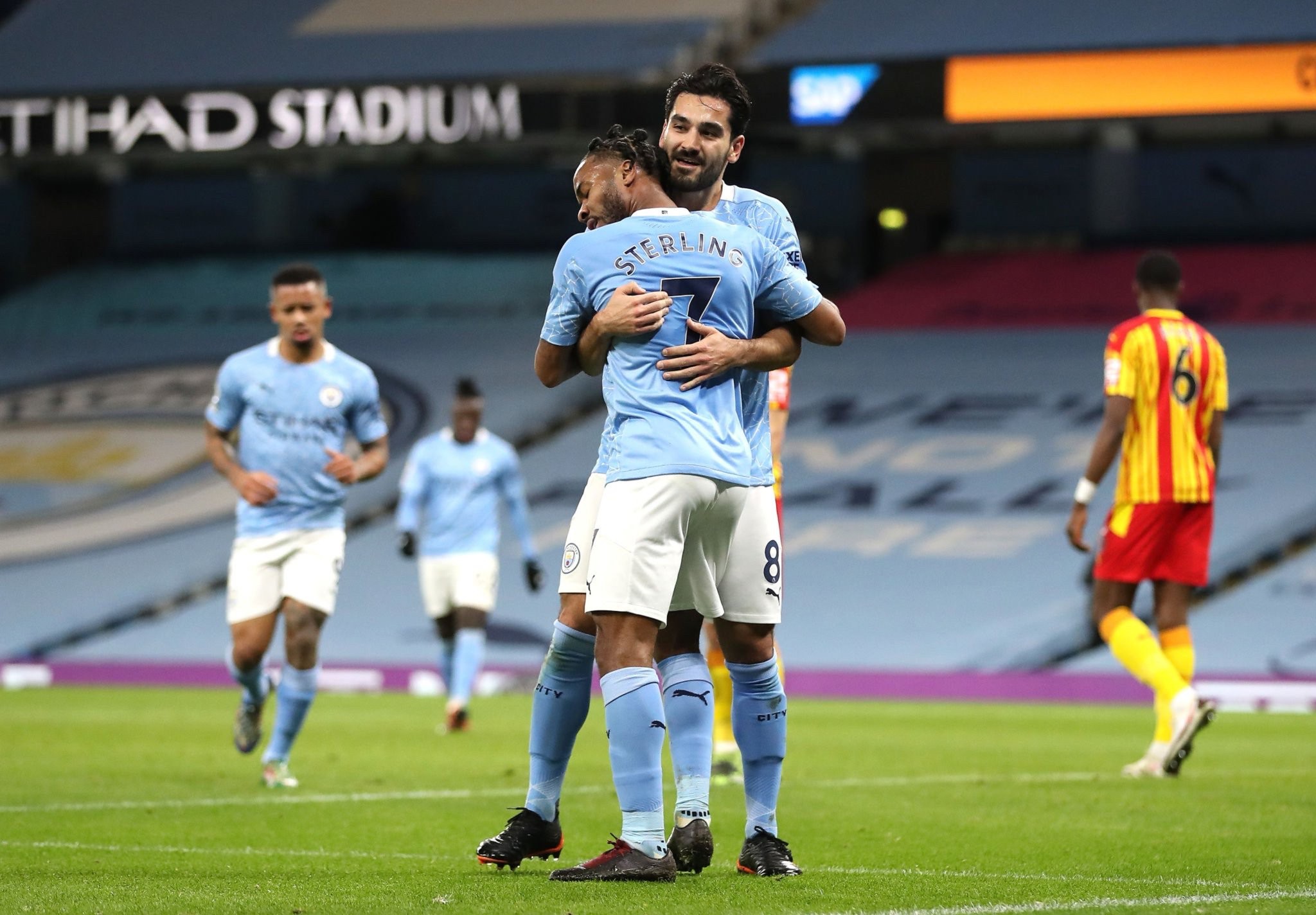 防守和進攻 防守和進攻